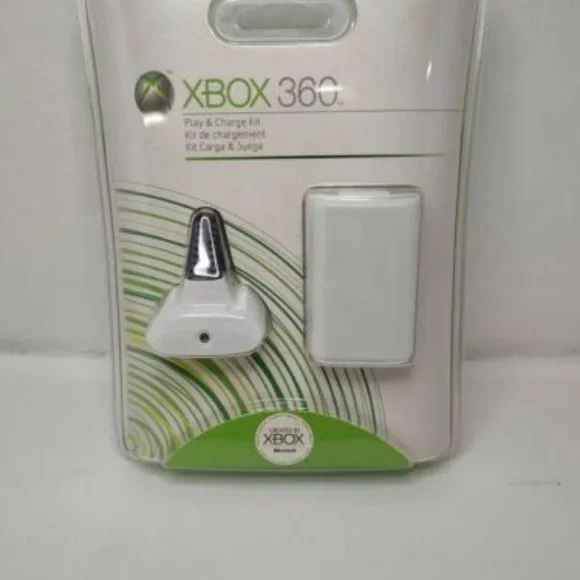 Amazon.com: Old Skool Play & Charge Kit Battery and Charging  XBOX 360 White Play Charge Kit Original Factory Sealed display picture 1